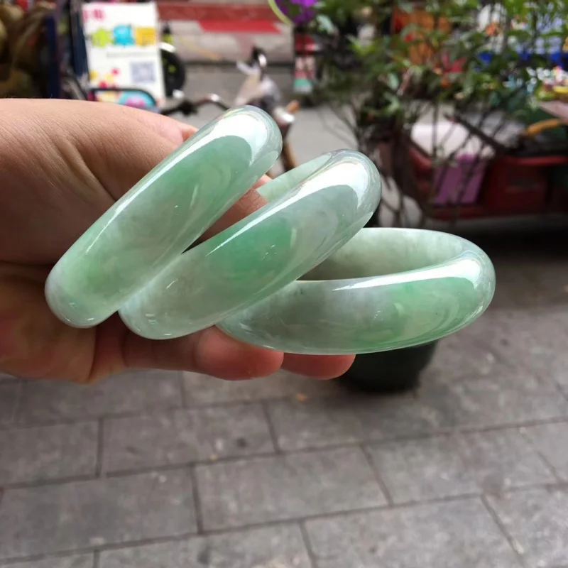 Natural Jade Bangle Bracelet - Green Floral Pattern - view 4